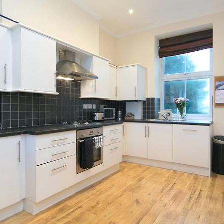 Pass The Keys Hafan Stylish 2 Bedroom Sea View Apartment Pwllheli Exteriér fotografie