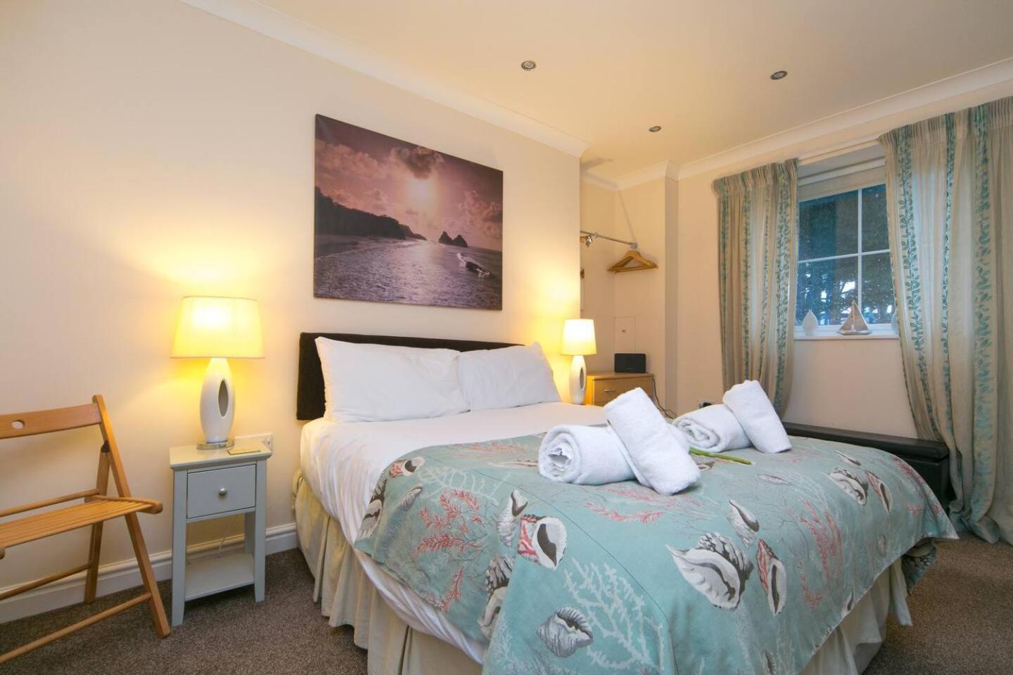 Pass The Keys Hafan Stylish 2 Bedroom Sea View Apartment Pwllheli Exteriér fotografie