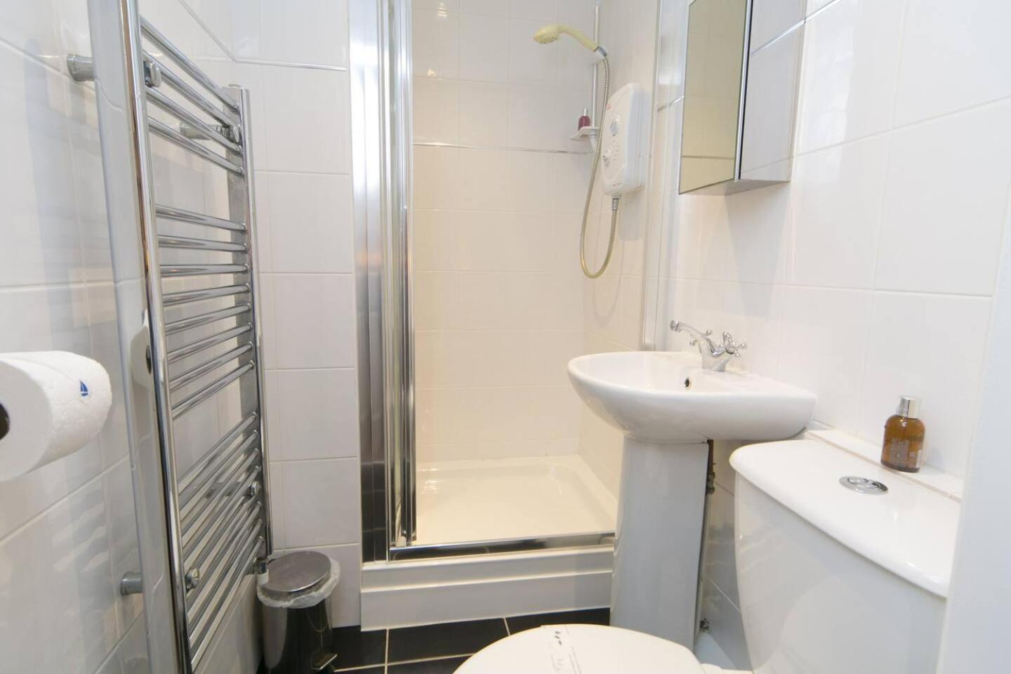 Pass The Keys Hafan Stylish 2 Bedroom Sea View Apartment Pwllheli Exteriér fotografie