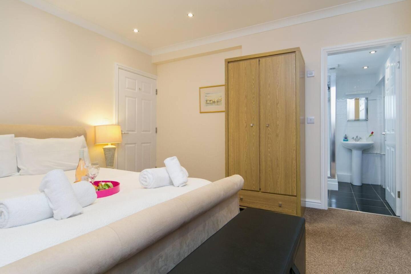 Pass The Keys Hafan Stylish 2 Bedroom Sea View Apartment Pwllheli Exteriér fotografie